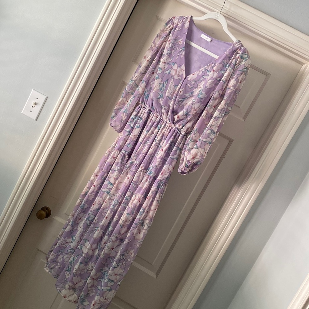 Lush Tiered Floral Midi Dress